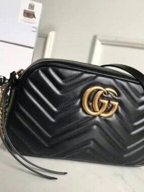 NWT GUCCI Black GG 447632 Marmont Small Matelasse Bag Size 24x13x7CM